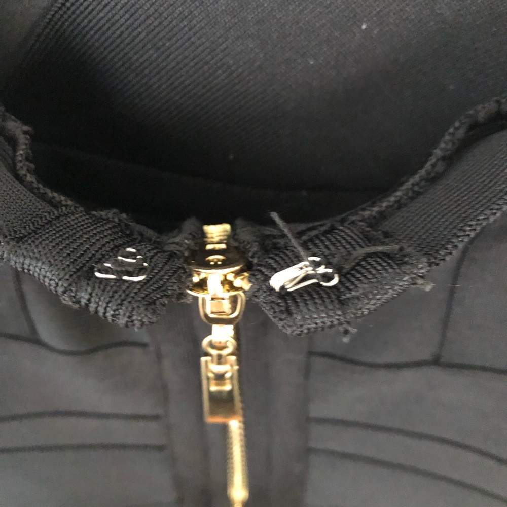 Black Sleeveless Jumpsuit - Picture 13 of 16